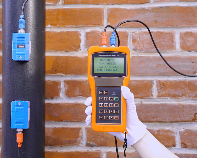Clamp-On Ultrasonic Flowmeter