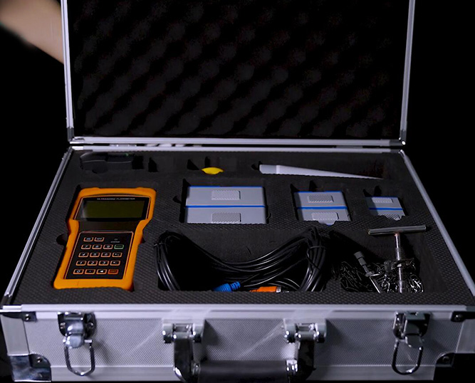 Handheld Ultrasonic Flowmeter